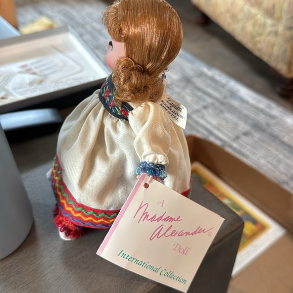 Lapland Madame Alexander Doll, NWT, no hat - Picture 2 of 3